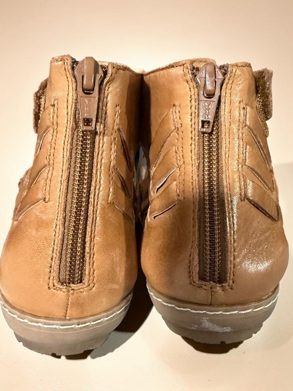 Earth Shoes Camellia Marconi Gladiators - Size 10 - Picture 7 of 15